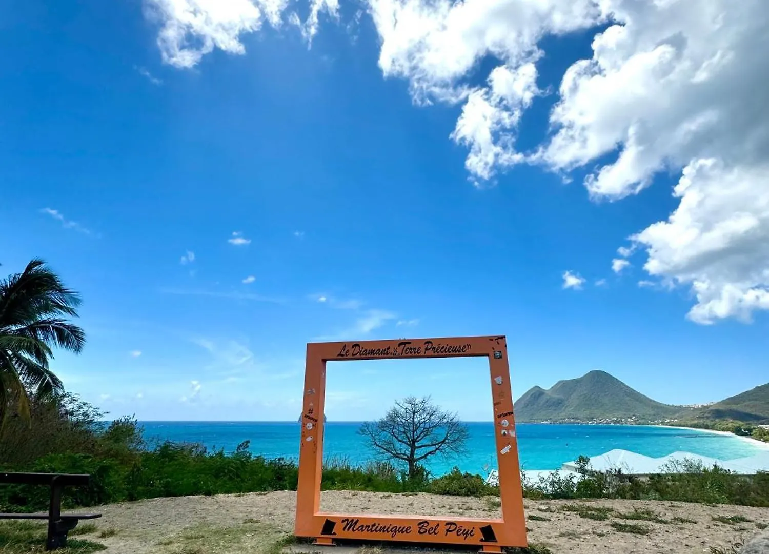 Studio Sunrise Vue Sur Le Rocher Du Diamant A 1 Min De La Plage Apartment Le Diamant